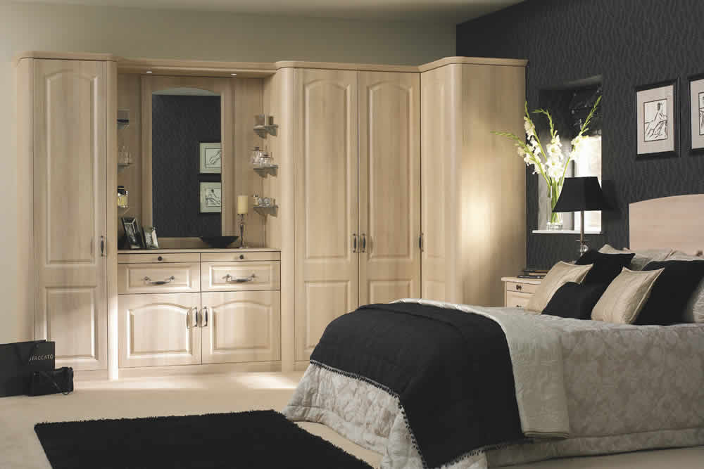 Bella Canterbury Moldau Acacia